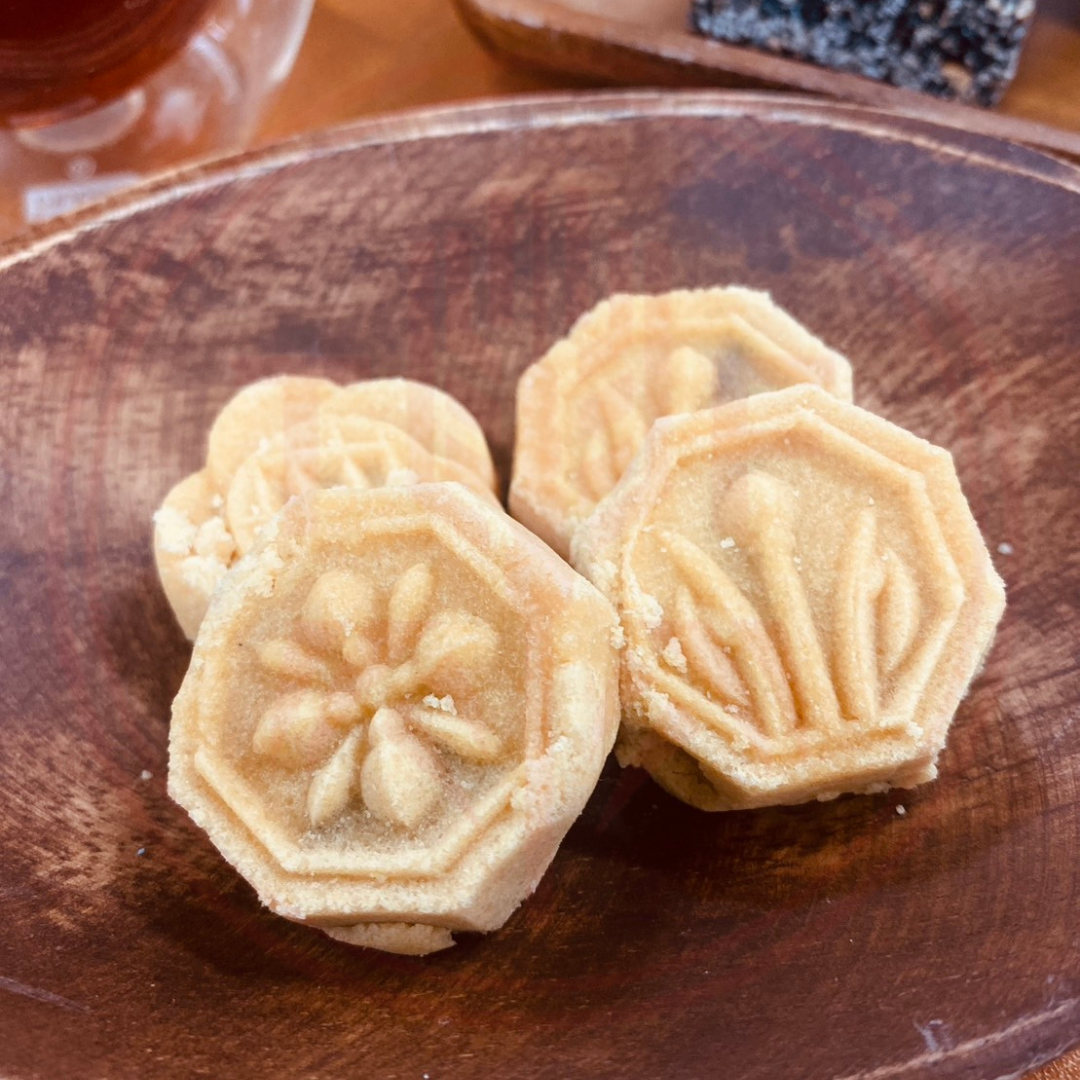 新東陽綠豆糕 Mung Bean Cake 12 PCK / 150G (15 PCS)
